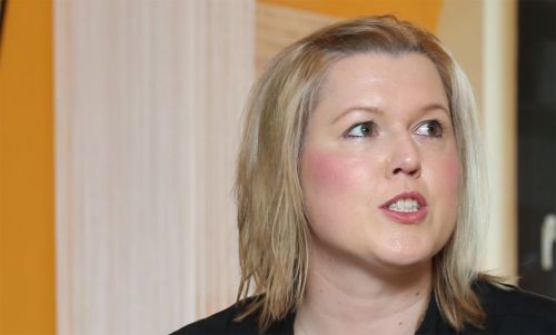 Praxissoftware aus dem Hause CGM Sandra Müller über Ihre CGM Z1.PRO Erfahrungen